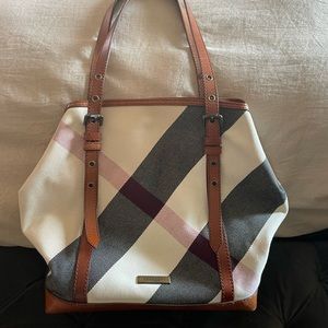 Burberry Orton mega check tote bag